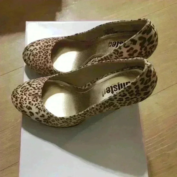 Unlisted by Kenneth Cole Shoes - UNLISTED 4” Stiletto Leopard Print heels